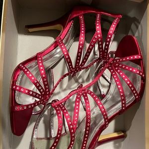 Michaelangelo heels 8.5 red and strappy